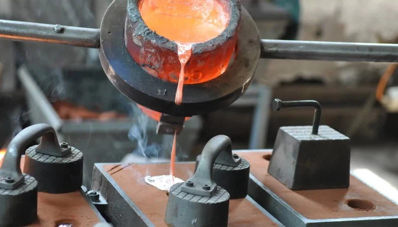 자동차 산업에서 모래 주조는 어떤 분야에 적용될까요?